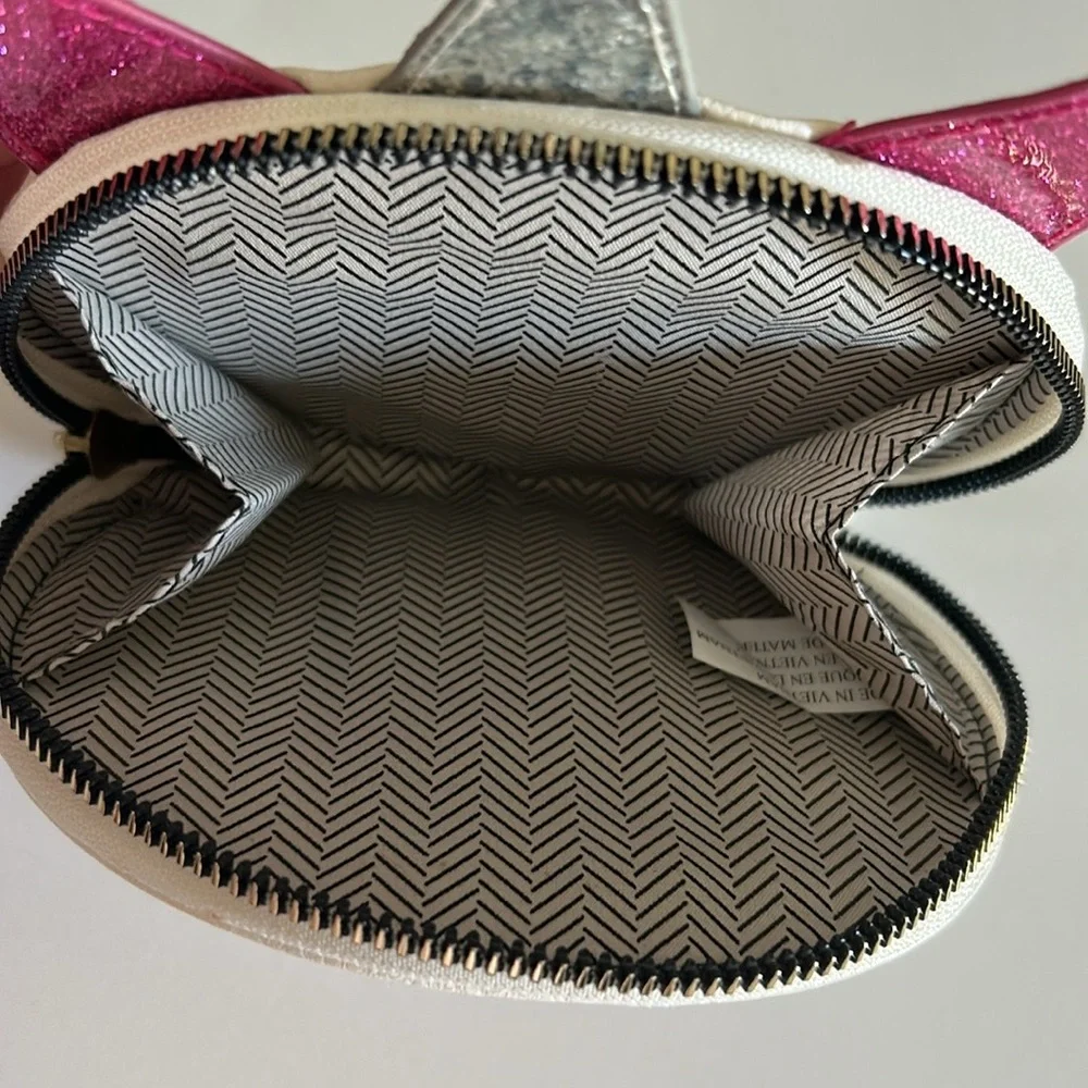 π₯ Host Pick π₯ Unicorn Wristlet / Wallet / Coins - Picture 4 of 14